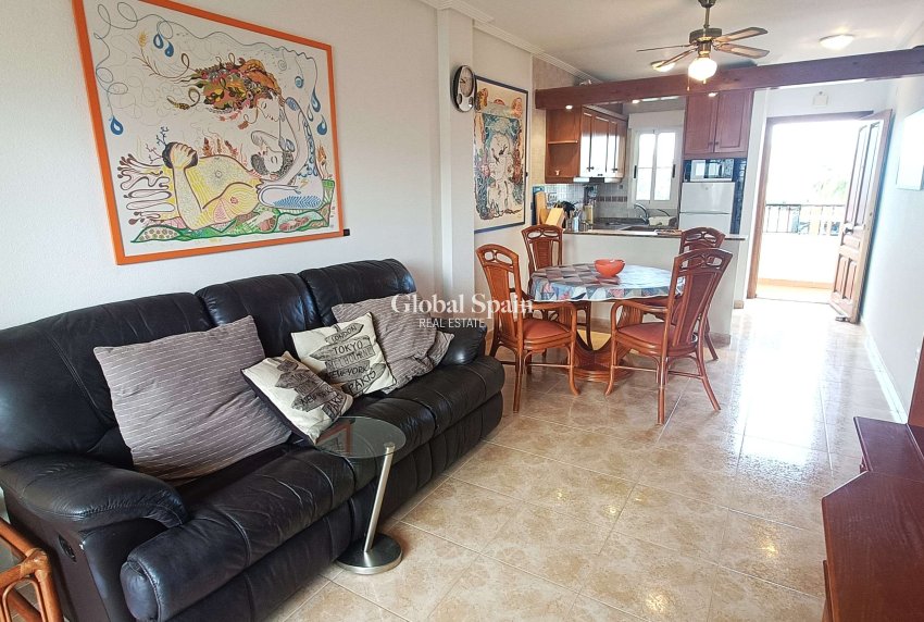 Wiederverkauf - WOHNUNG -
VILLAMARTÍN - Costa Blanca