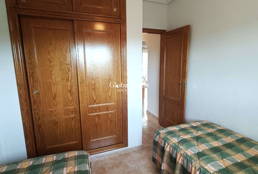 Wiederverkauf - WOHNUNG -
VILLAMARTÍN - Costa Blanca