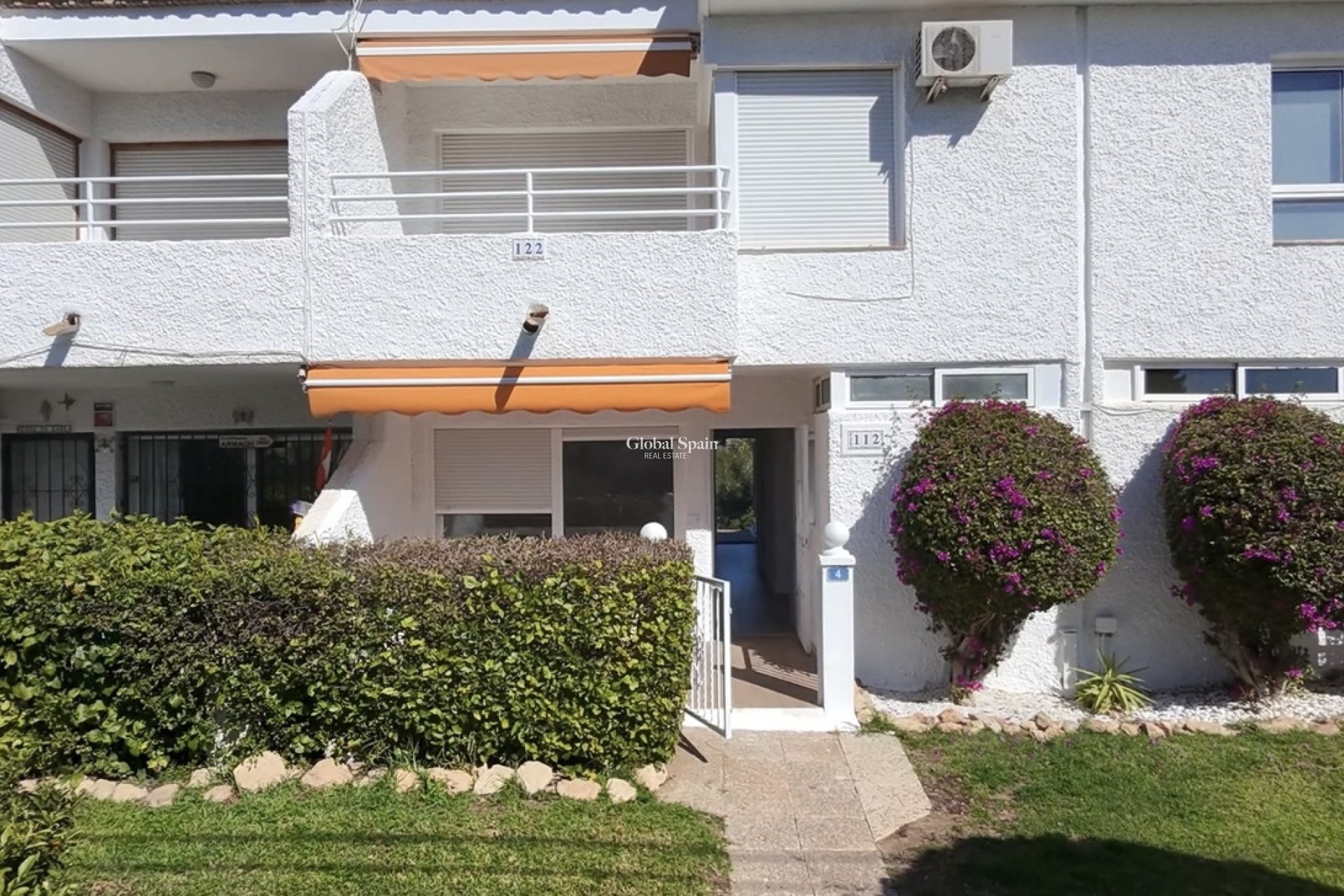 Wiederverkauf - WOHNUNG -
VILLAMARTÍN - Costa Blanca