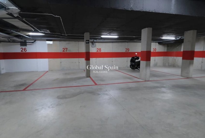 Wiederverkauf - WOHNUNG -
VILLAMARTÍN - Costa Blanca