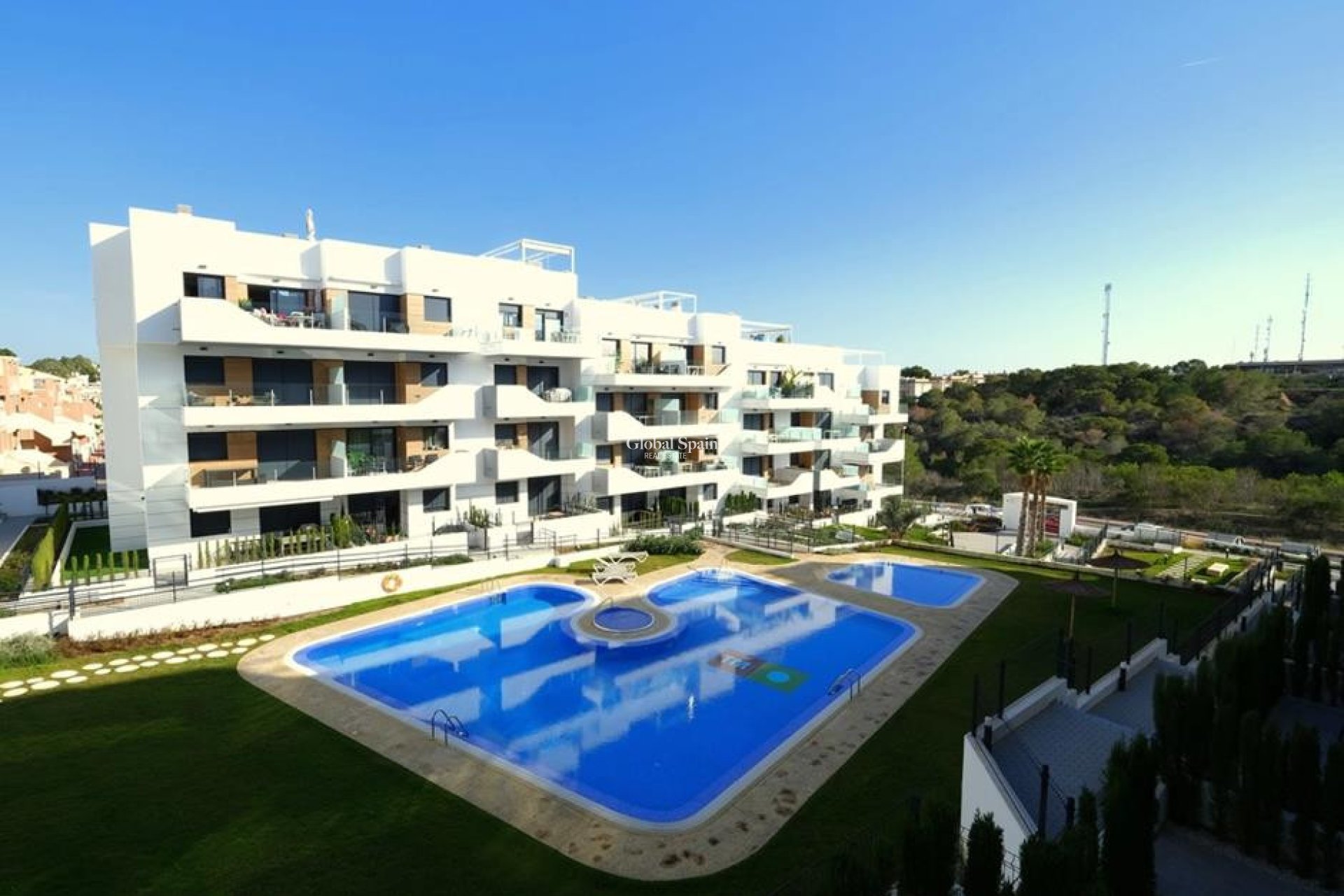 Wiederverkauf - WOHNUNG -
VILLAMARTÍN - Costa Blanca