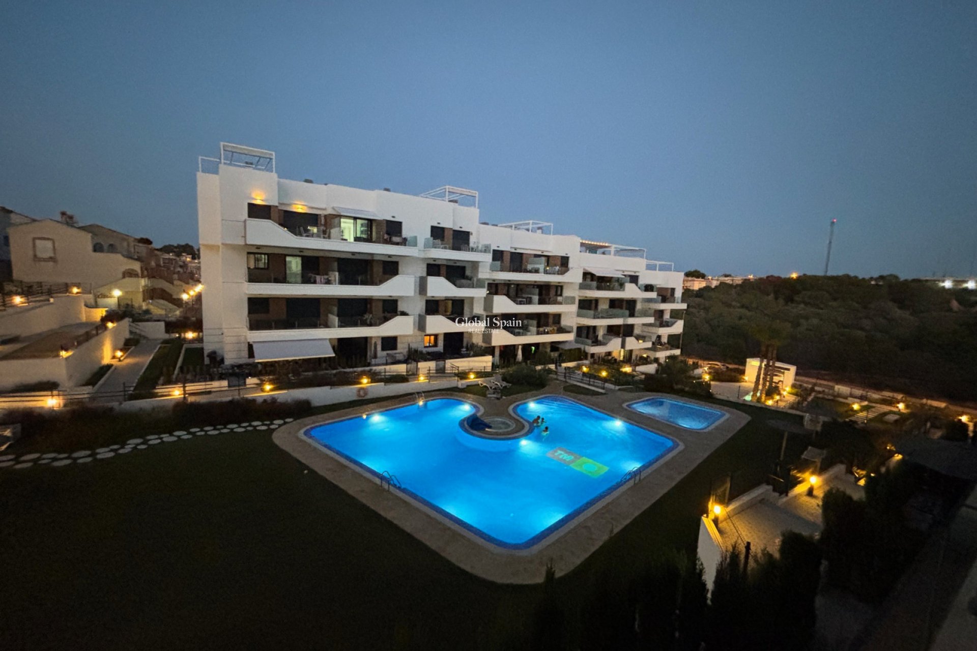 Wiederverkauf - WOHNUNG -
VILLAMARTÍN - Costa Blanca