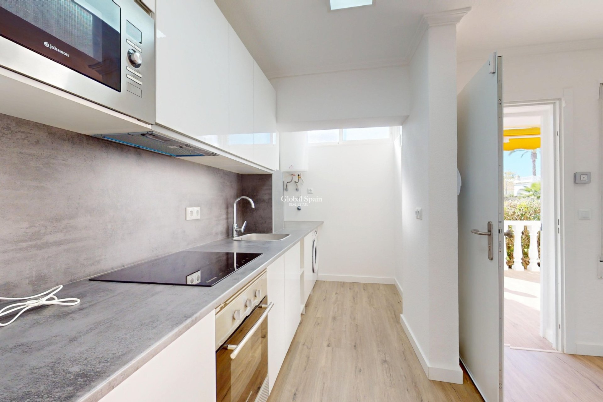 Wiederverkauf - WOHNUNG -
VILLAMARTÍN - Costa Blanca