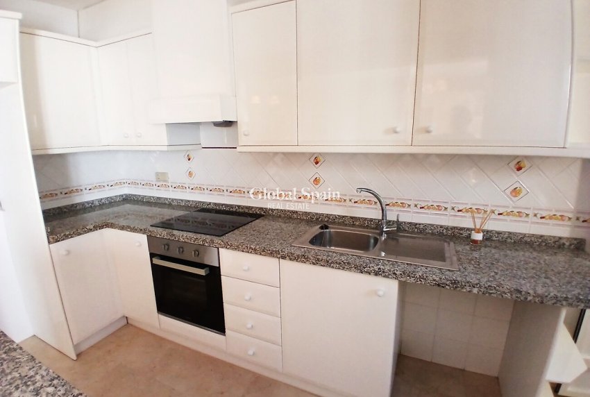 Wiederverkauf - WOHNUNG -
VILLAMARTÍN - Costa Blanca