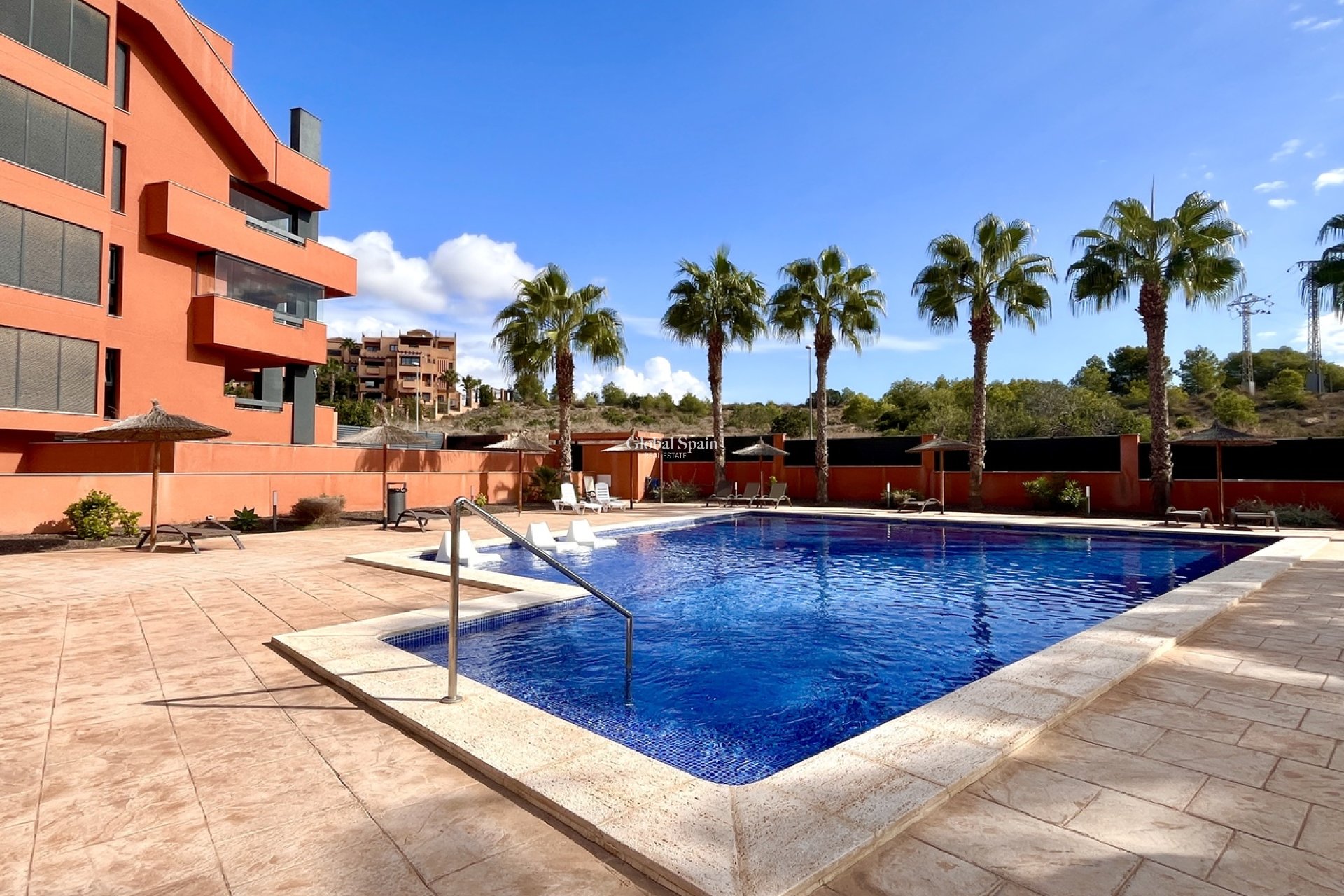 Wiederverkauf - WOHNUNG -
VILLAMARTÍN - Costa Blanca