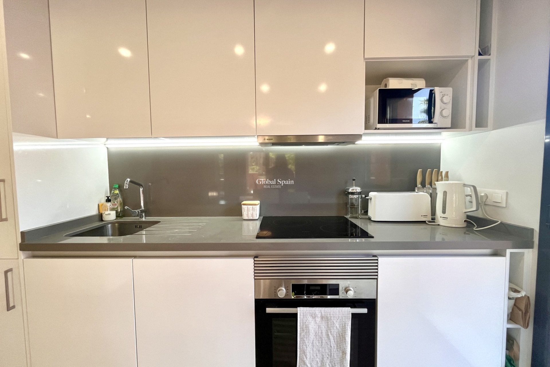 Wiederverkauf - WOHNUNG -
VILLAMARTÍN - Costa Blanca