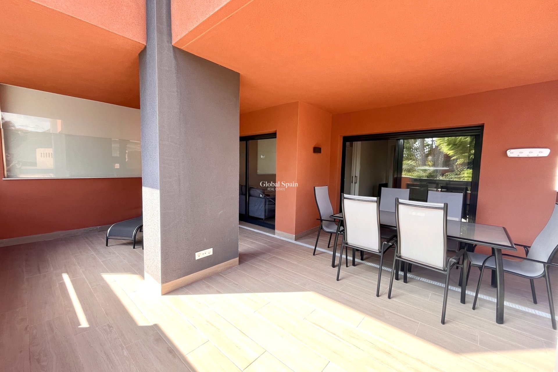 Wiederverkauf - WOHNUNG -
VILLAMARTÍN - Costa Blanca