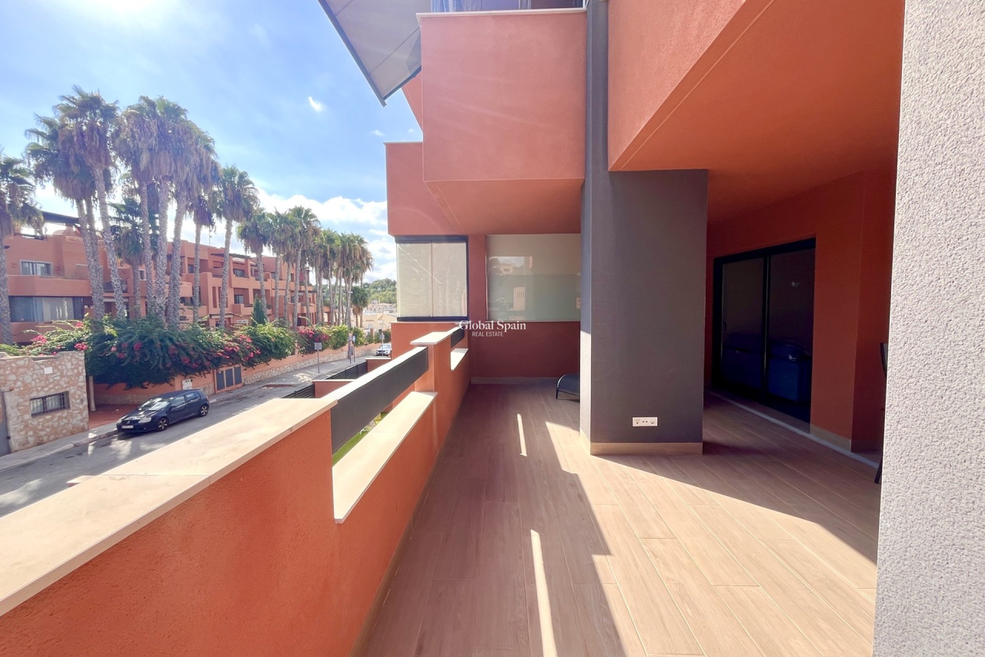 Wiederverkauf - WOHNUNG -
VILLAMARTÍN - Costa Blanca
