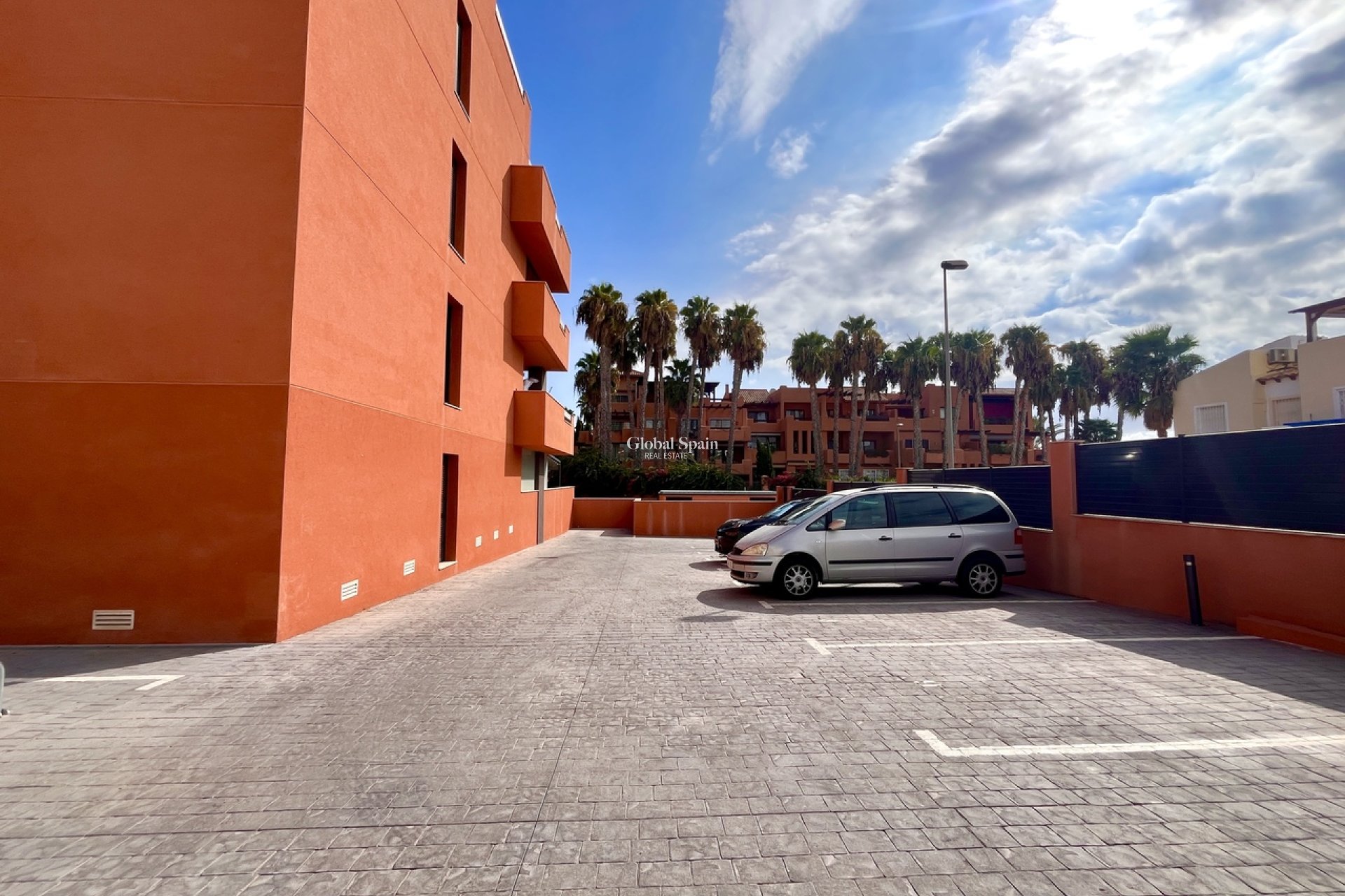 Wiederverkauf - WOHNUNG -
VILLAMARTÍN - Costa Blanca