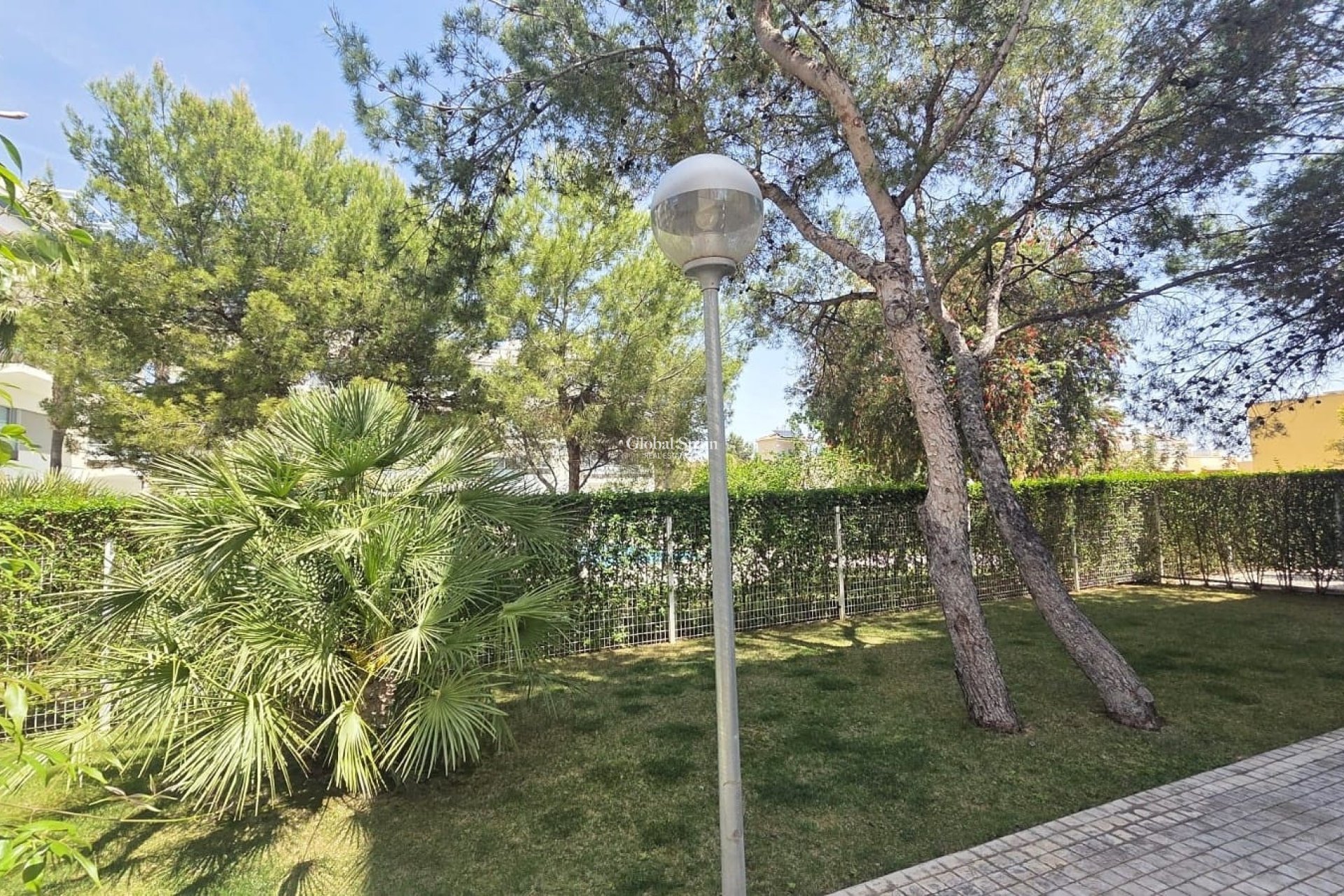 Wiederverkauf - WOHNUNG -
VILLAMARTÍN - Costa Blanca