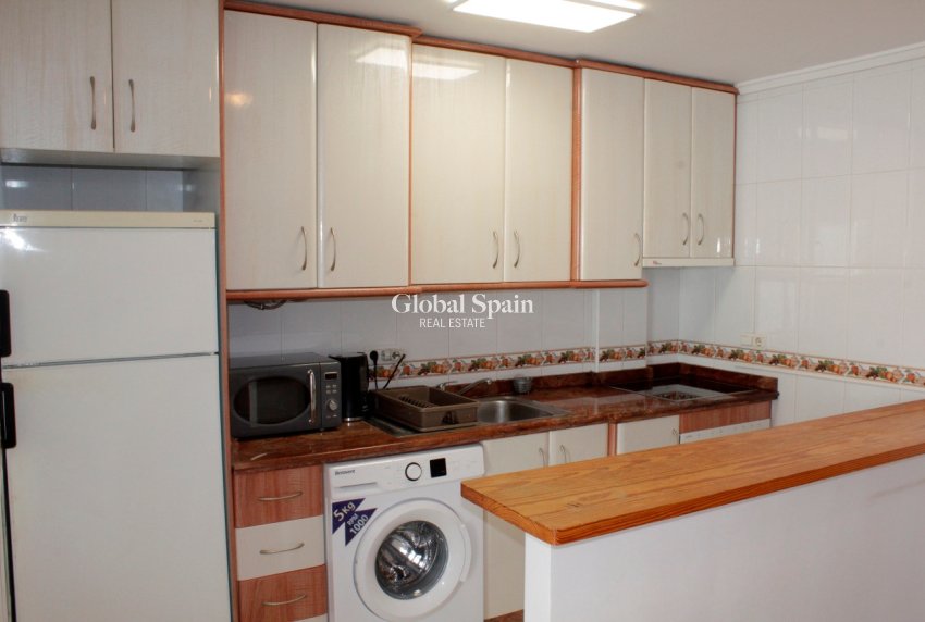 Wiederverkauf - WOHNUNG -
VILLAMARTÍN - Costa Blanca