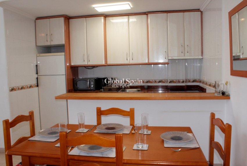 Wiederverkauf - WOHNUNG -
VILLAMARTÍN - Costa Blanca