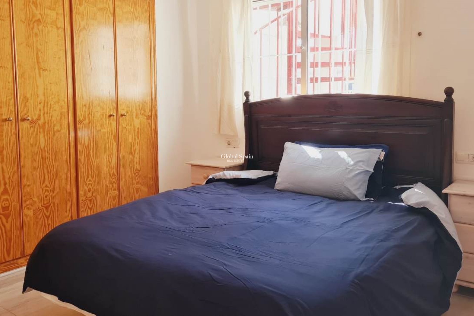 Wiederverkauf - WOHNUNG -
VILLAMARTÍN - Costa Blanca