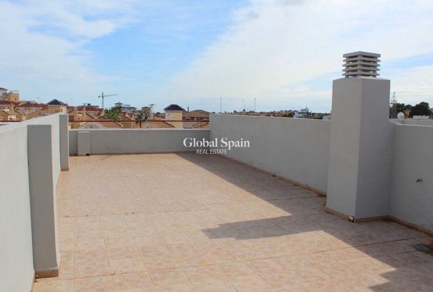 Wiederverkauf - WOHNUNG -
VILLAMARTÍN - Costa Blanca