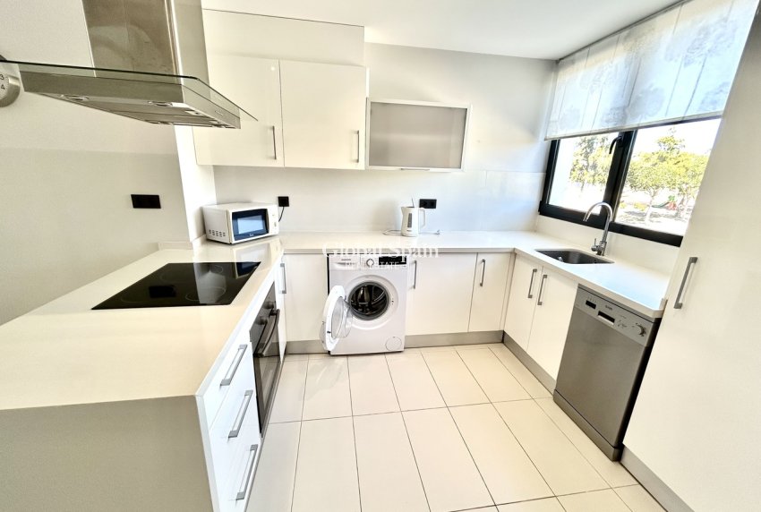 Wiederverkauf - WOHNUNG -
VILLAMARTÍN - Costa Blanca