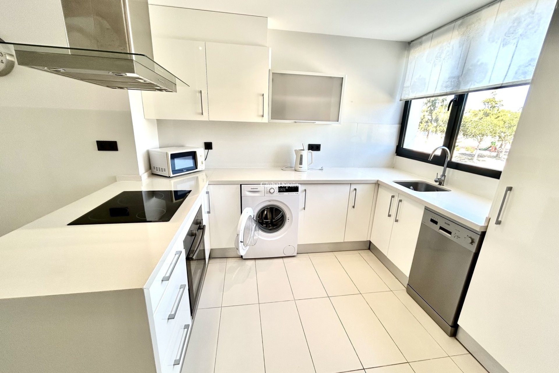 Wiederverkauf - WOHNUNG -
VILLAMARTÍN - Costa Blanca