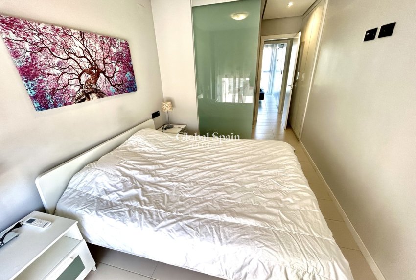 Wiederverkauf - WOHNUNG -
VILLAMARTÍN - Costa Blanca