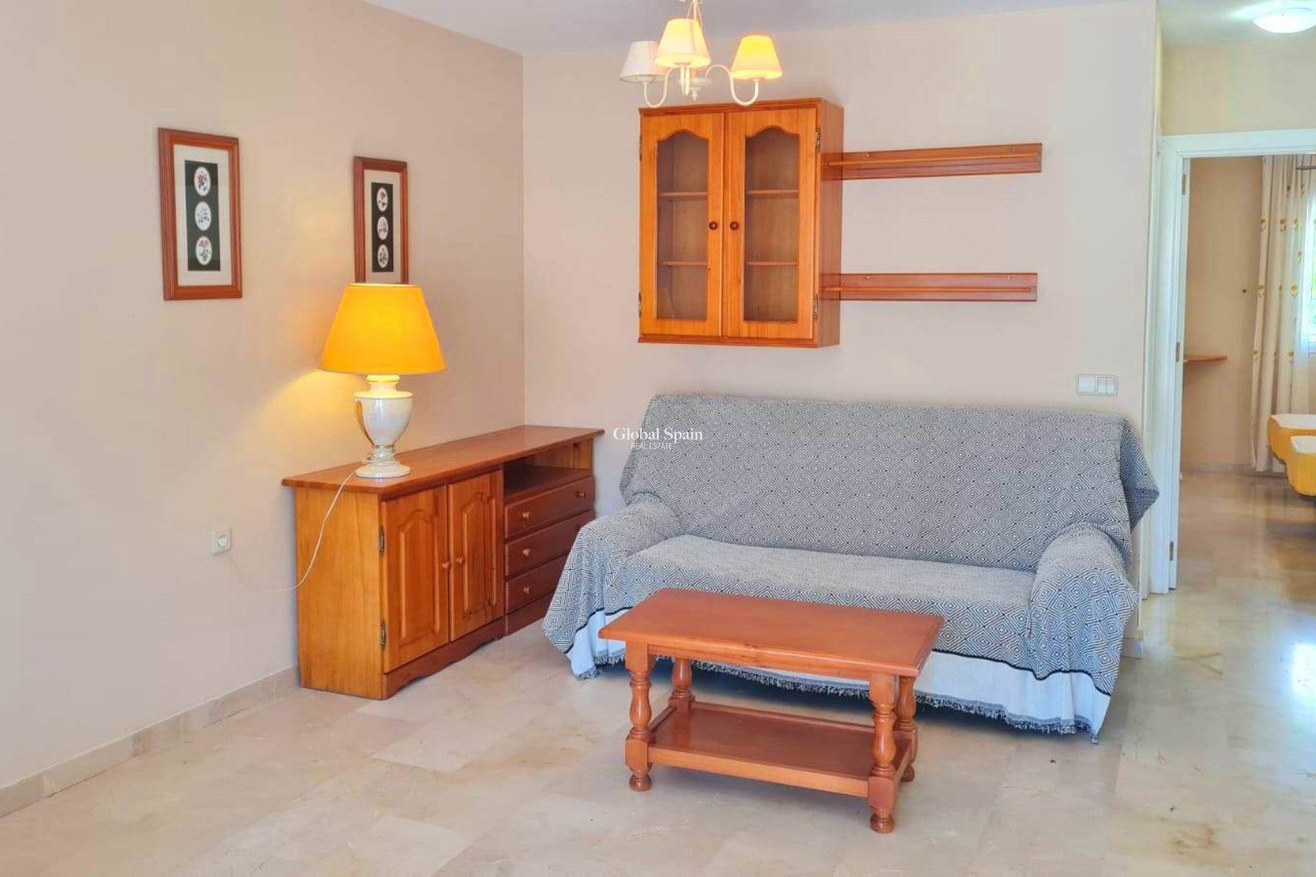 Wiederverkauf - WOHNUNG -
VILLAMARTÍN - Costa Blanca