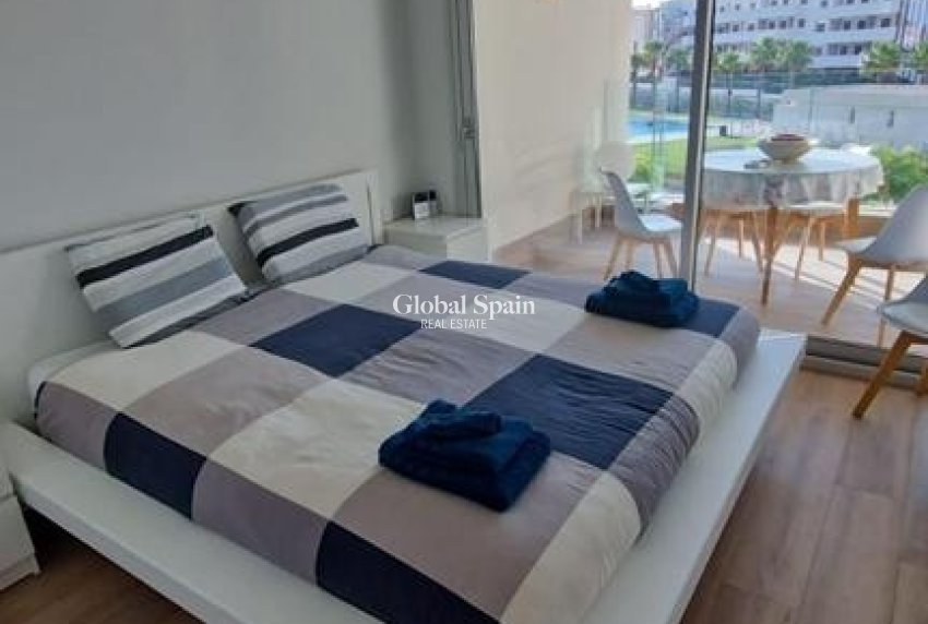 Wiederverkauf - WOHNUNG -
VILLAMARTÍN - Costa Blanca