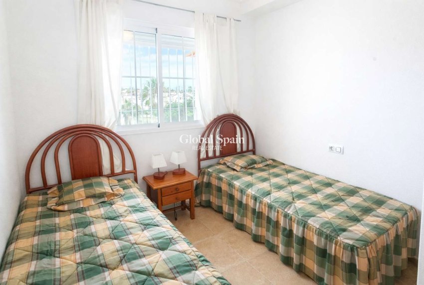 Wiederverkauf - WOHNUNG -
VILLAMARTÍN - Costa Blanca