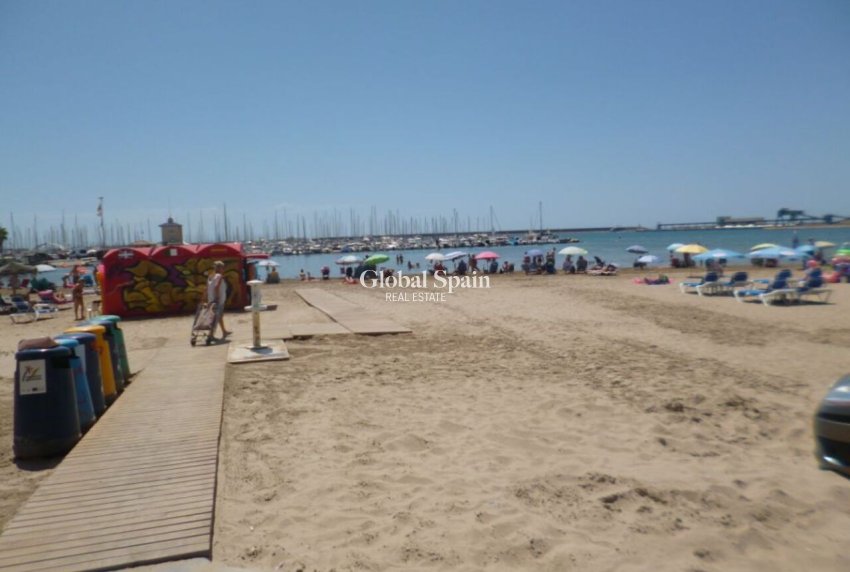 Wiederverkauf - WOHNUNG -
VILLAMARTÍN - Costa Blanca