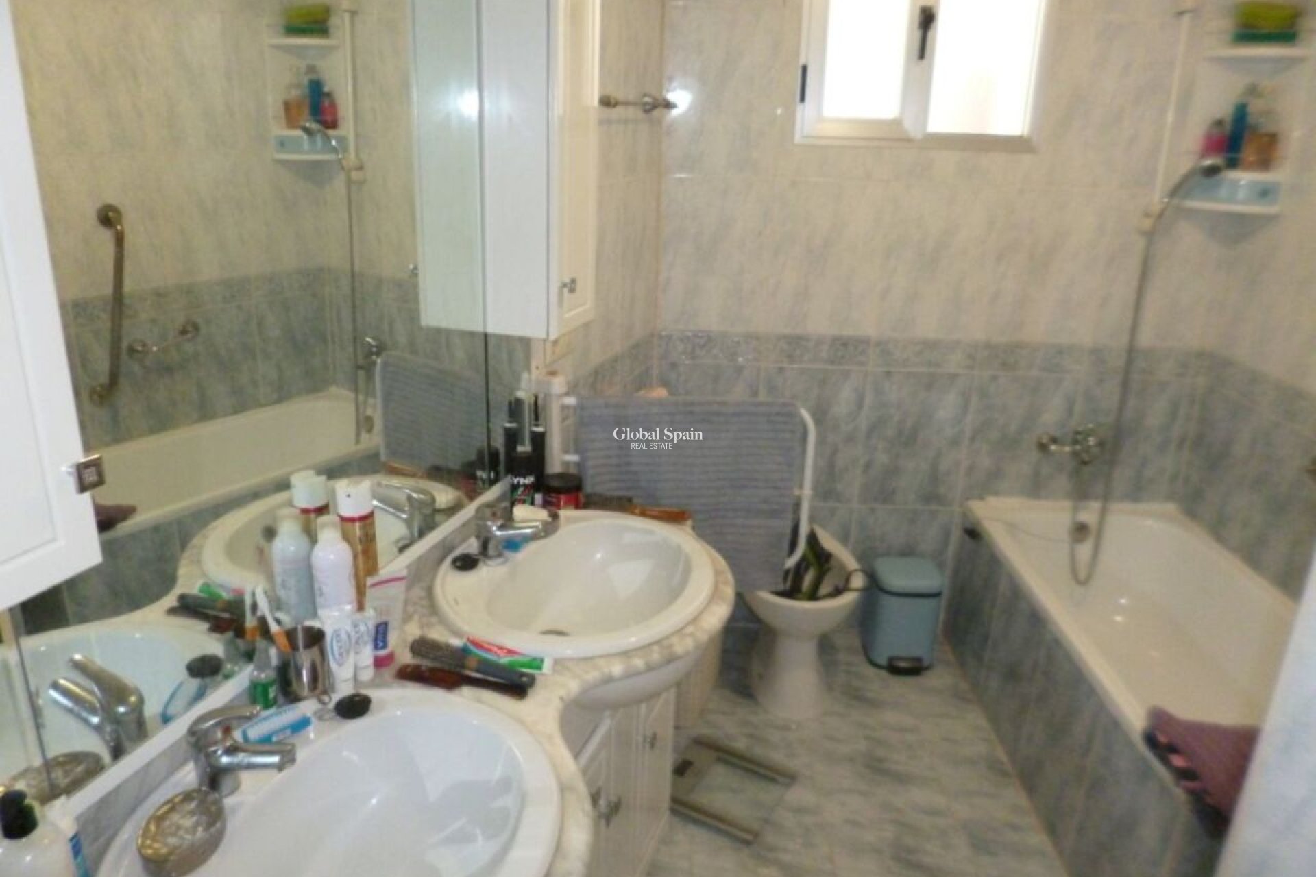 Wiederverkauf - WOHNUNG -
VILLAMARTÍN - Costa Blanca
