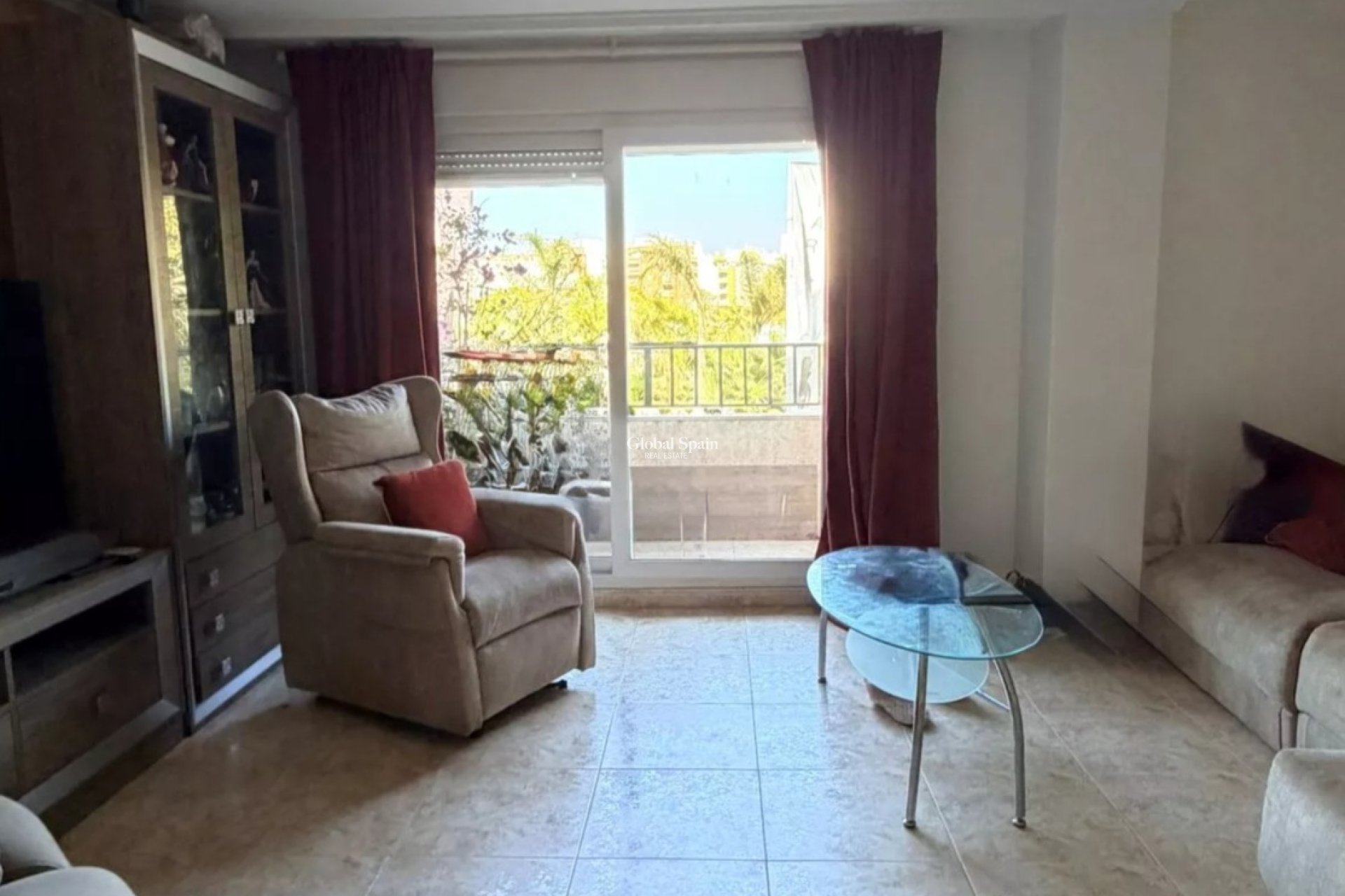Wiederverkauf - WOHNUNG -
VILLAMARTÍN - Costa Blanca
