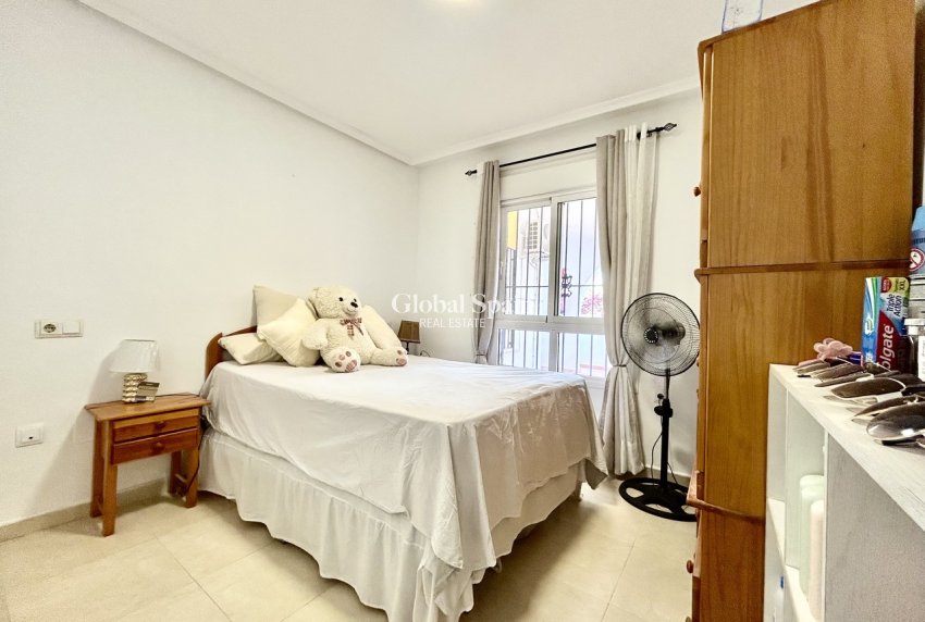 Wiederverkauf - WOHNUNG -
VILLAMARTÍN - Costa Blanca