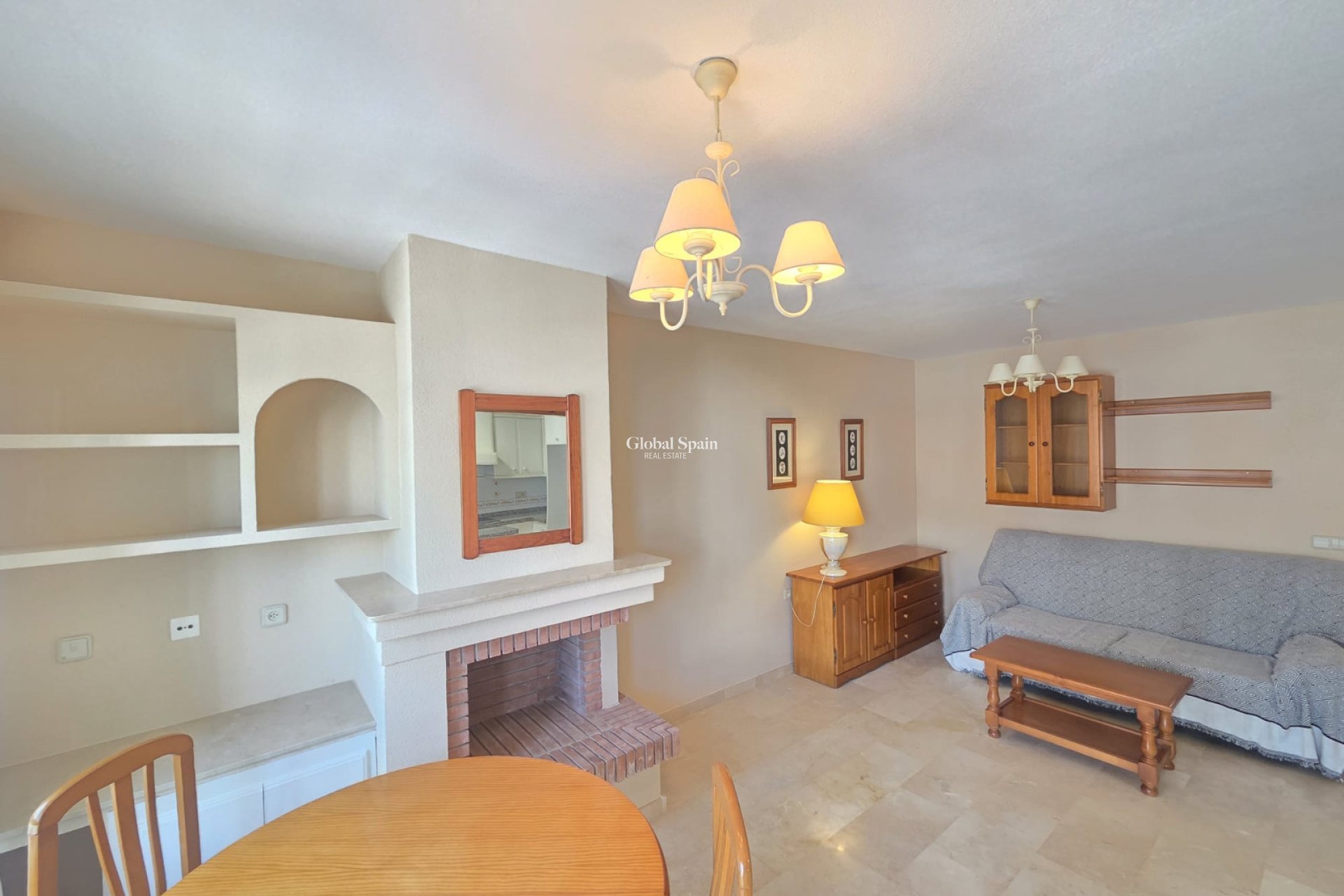 Wiederverkauf - WOHNUNG -
VILLAMARTÍN - Costa Blanca