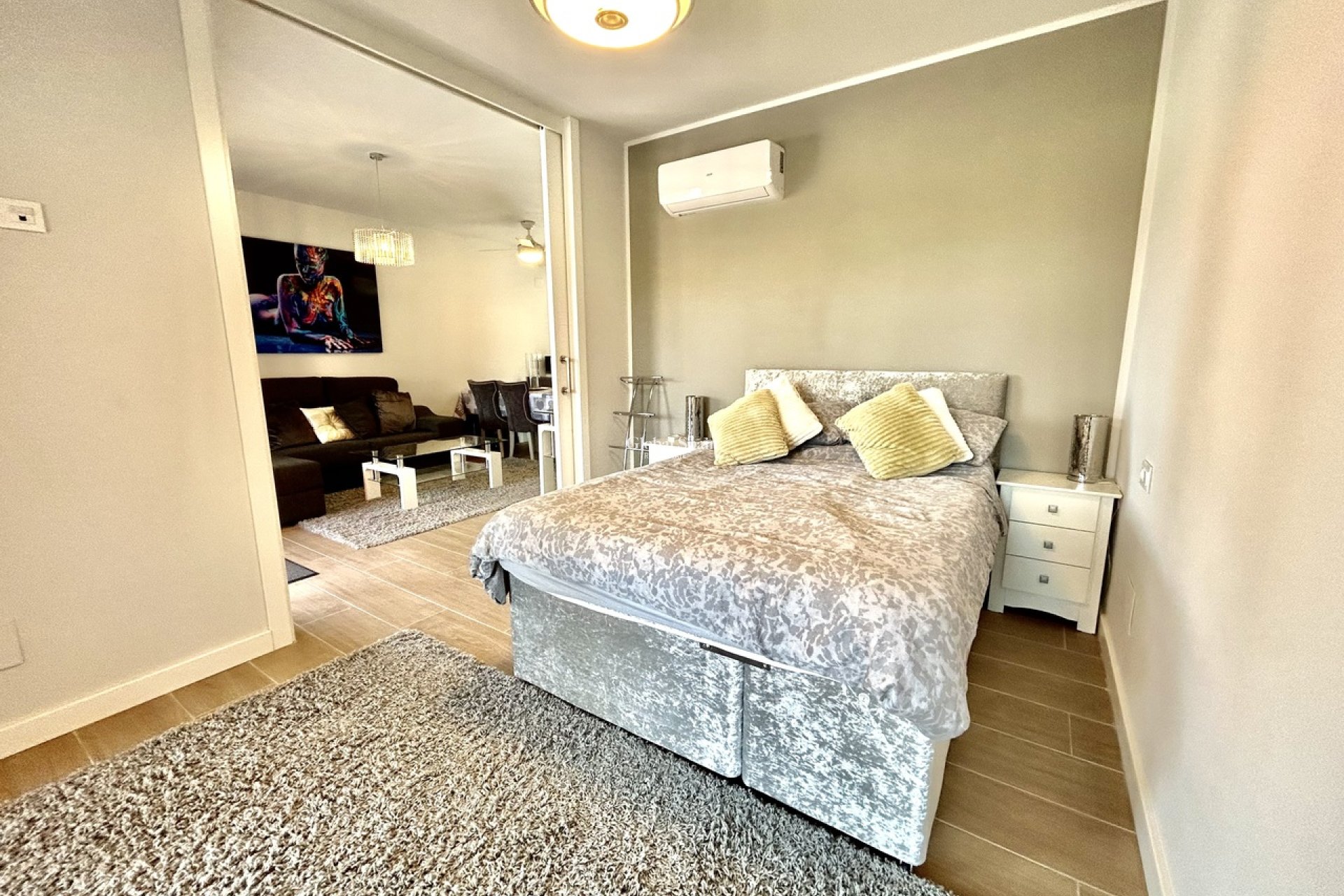 Wiederverkauf - WOHNUNG -
VILLAMARTÍN - Costa Blanca