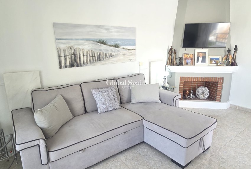Wiederverkauf - WOHNUNG -
VILLAMARTÍN - Costa Blanca