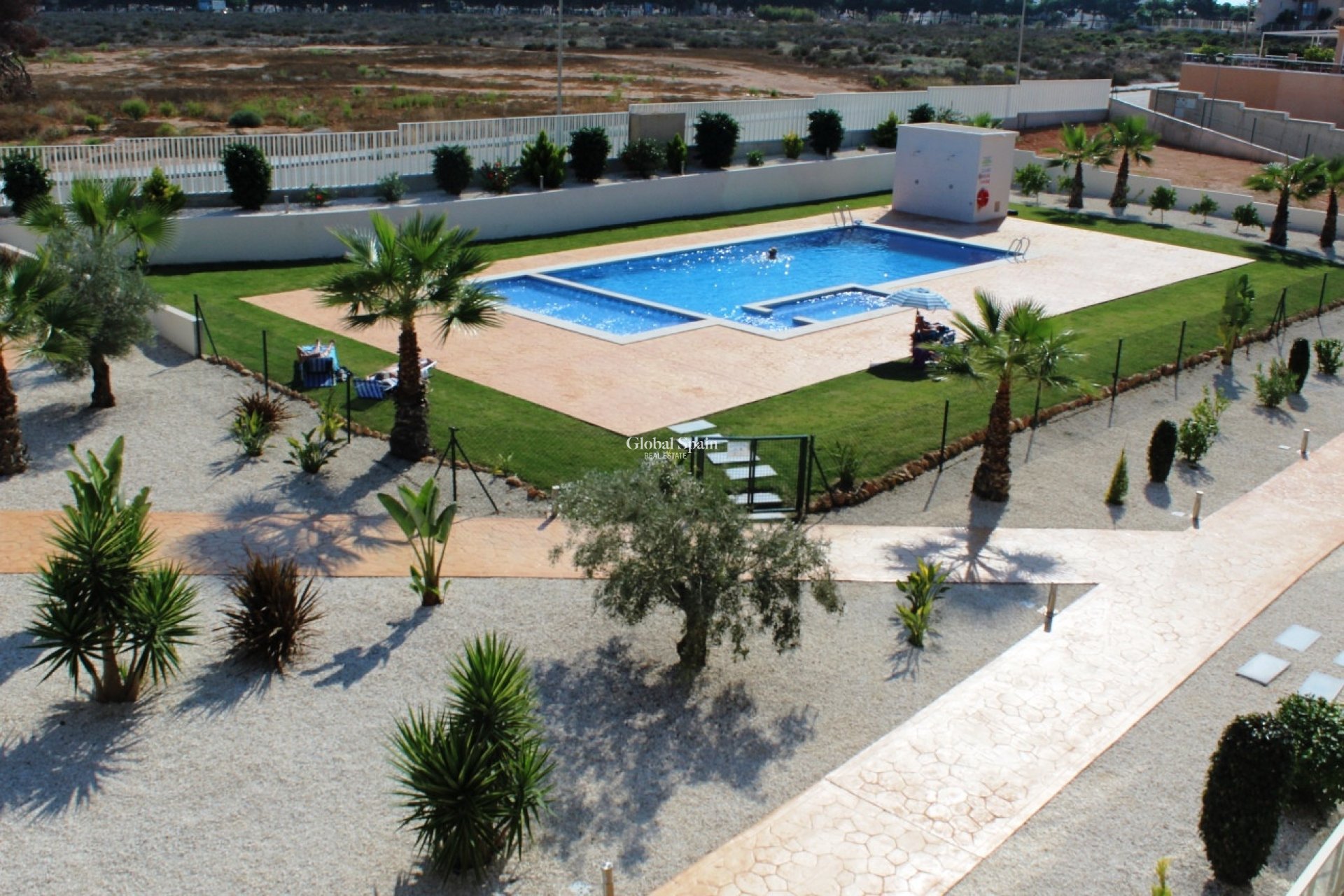 Wiederverkauf - WOHNUNG -
VILLAMARTÍN - Costa Blanca