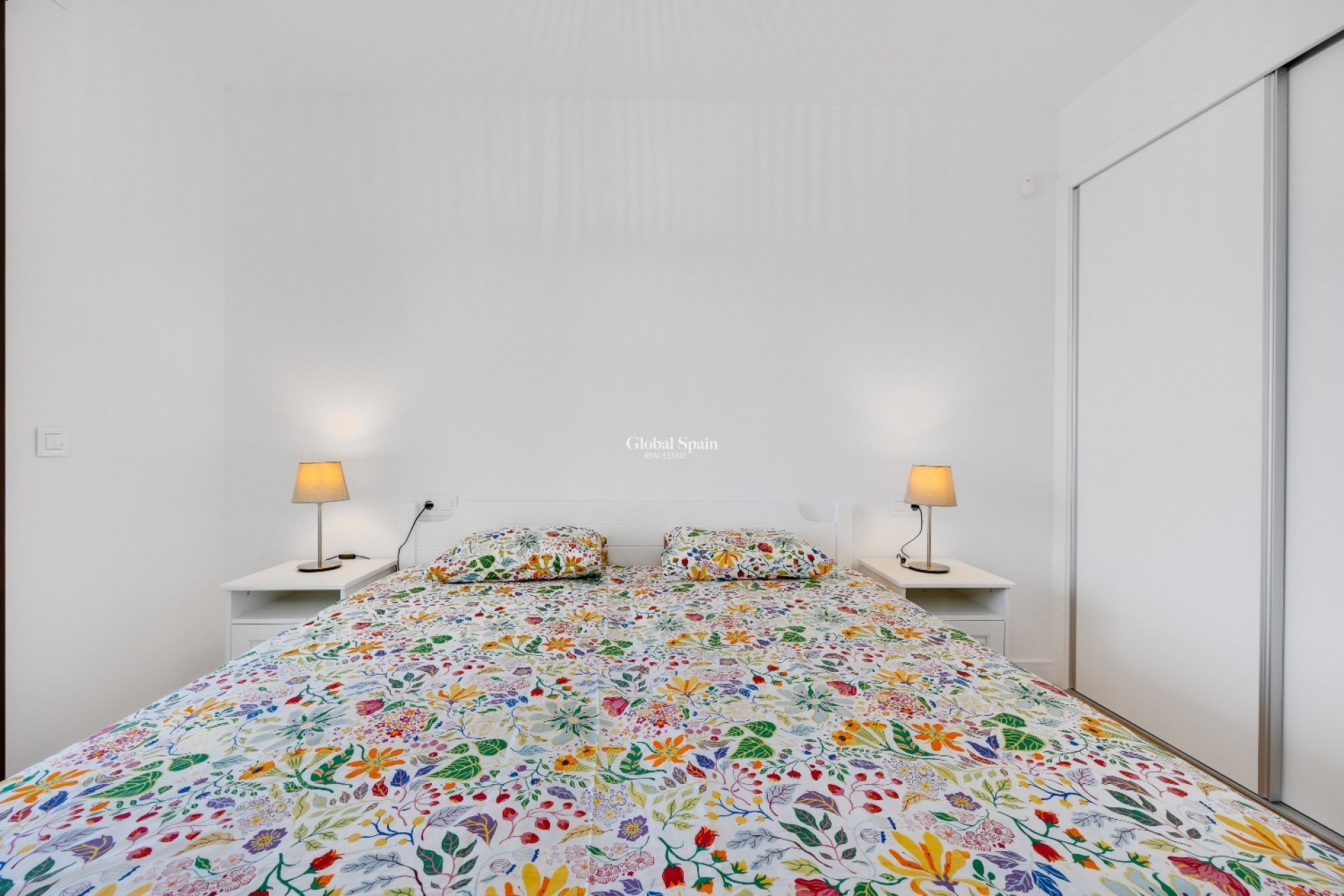 Wiederverkauf - WOHNUNG -
VILLAMARTÍN - Costa Blanca