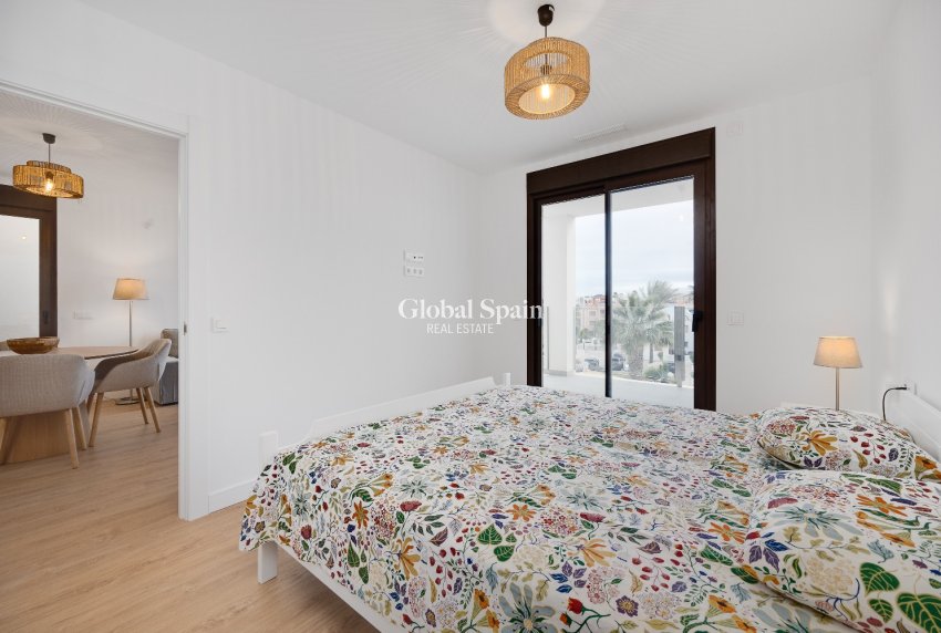 Wiederverkauf - WOHNUNG -
VILLAMARTÍN - Costa Blanca