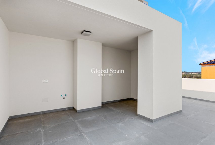 Wiederverkauf - WOHNUNG -
VILLAMARTÍN - Costa Blanca