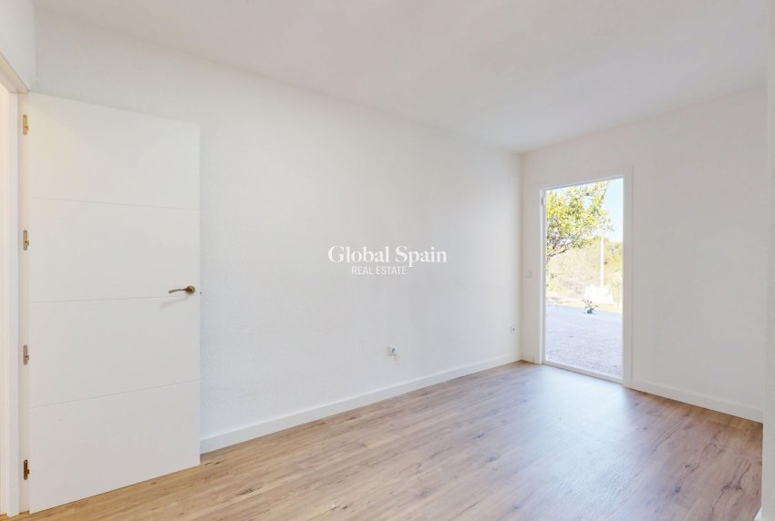 Wiederverkauf - WOHNUNG -
VILLAMARTÍN - Costa Blanca