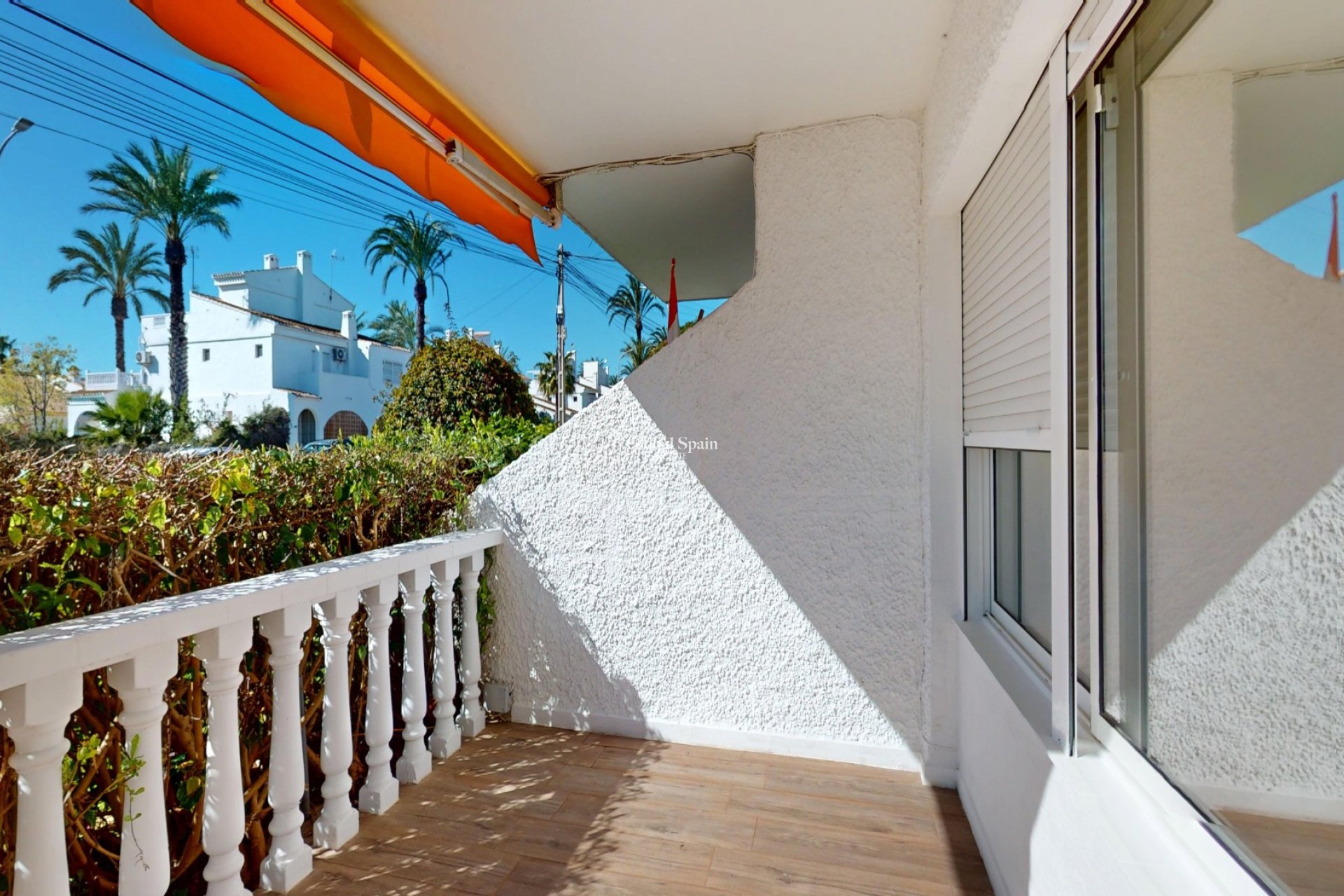 Wiederverkauf - WOHNUNG -
VILLAMARTÍN - Costa Blanca