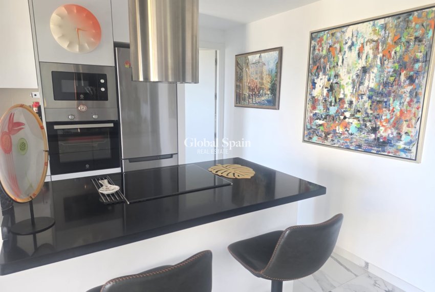 Wiederverkauf - WOHNUNG -
VILLAMARTÍN - Costa Blanca