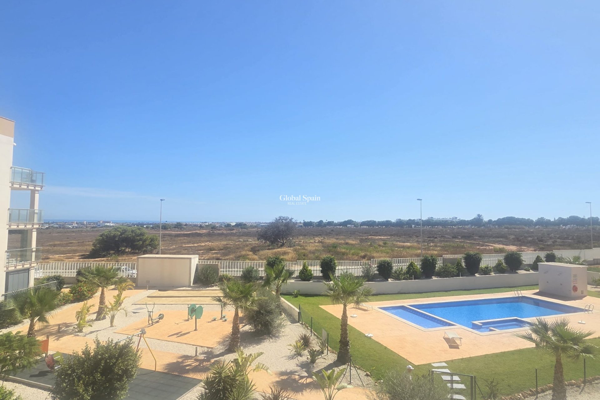 Wiederverkauf - WOHNUNG -
VILLAMARTÍN - Costa Blanca