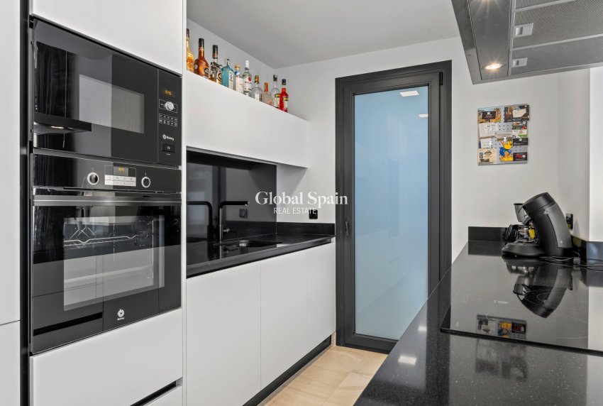 Wiederverkauf - WOHNUNG -
Villamartin - Costa Blanca