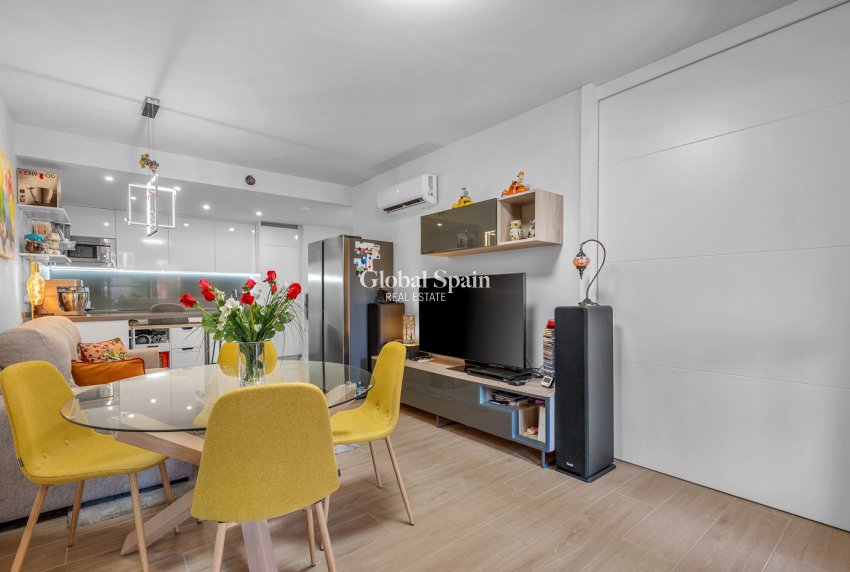 Wiederverkauf - WOHNUNG -
VILLAMARTÍN - Lomas del Golf