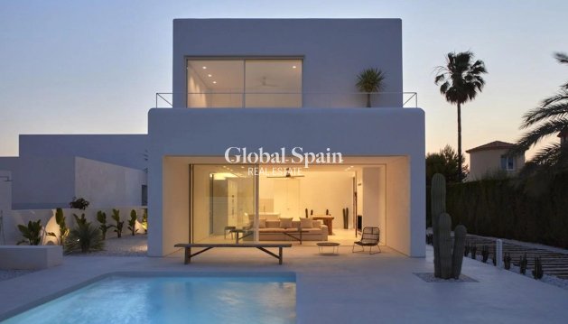 WILLA  - Nowo zbudowane - ESTEPONA -
                