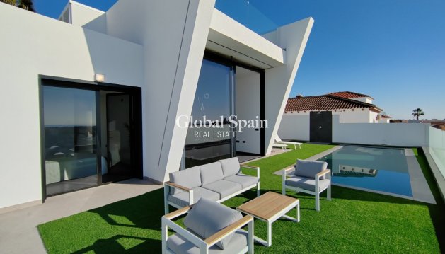 WILLA  - Nowo zbudowane - TORREVIEJA -
                LOS BALCONES - LOS ALTOS