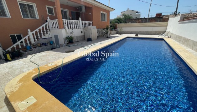 WILLA  - Odsprzedaż - BENIJÓFAR -
                Costa Blanca