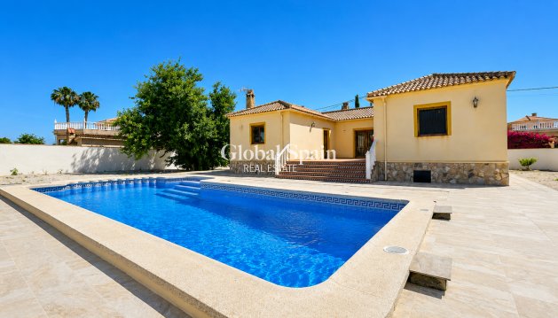 WILLA  - Odsprzedaż - CATRAL -
                Costa Blanca