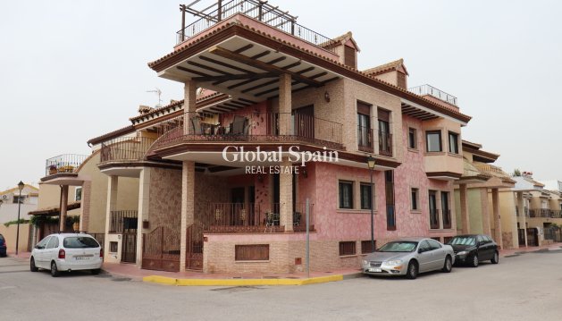 Willa - Odsprzedaż - DAYA NUEVA -
                DAYA NUEVA