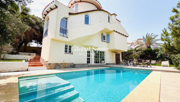 WILLA  - Odsprzedaż - LA ZENIA -
                Costa Blanca