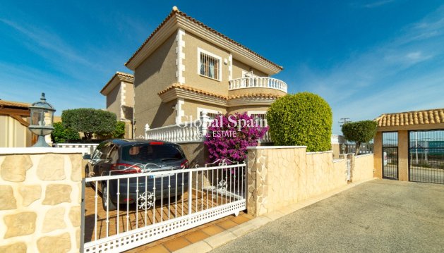 Willa - Odsprzedaż - LOS BALCONES - LOS ALTOS -
                LOS BALCONES - LOS ALTOS