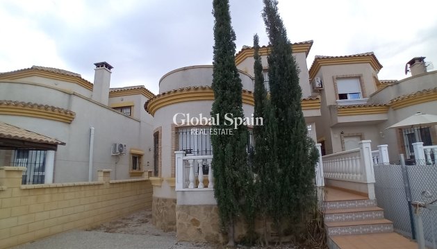 Willa - Odsprzedaż - LOS MONTESINOS -
                LOS MONTESINOS