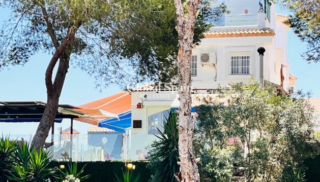 WILLA  - Odsprzedaż - ORIHUELA COSTA -
                